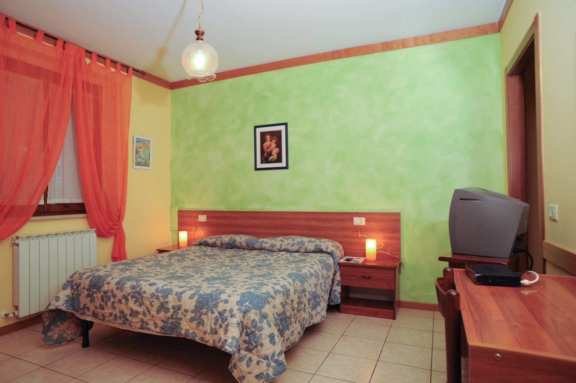 Agriturismo La Mora Assisi Eksteriør bilde