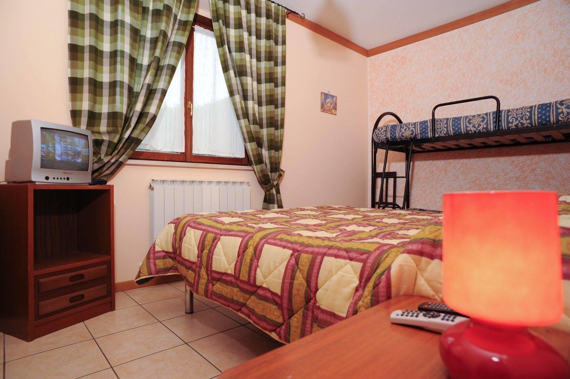 Agriturismo La Mora Assisi Eksteriør bilde